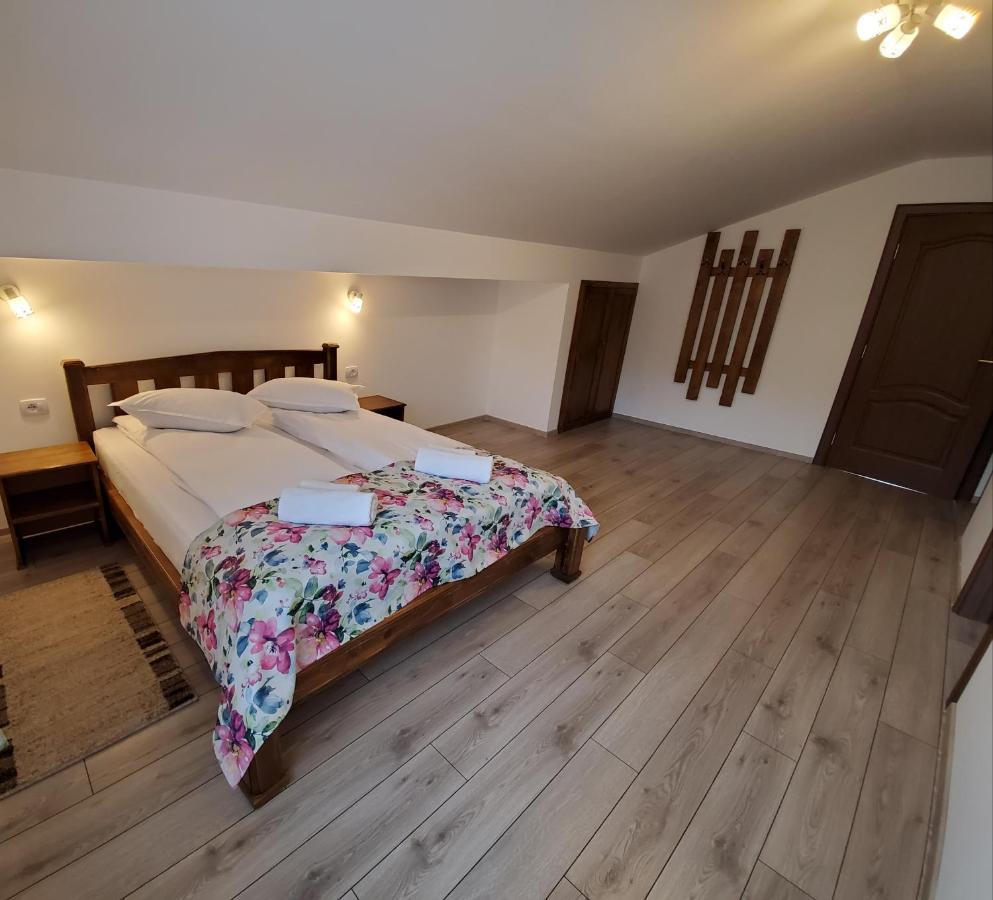 Pensiunea Casa Brancovenilor Sîmbăta de Sus Екстериор снимка